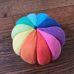 LOVEVERY Organic Soft Cotton Rainbow Ball